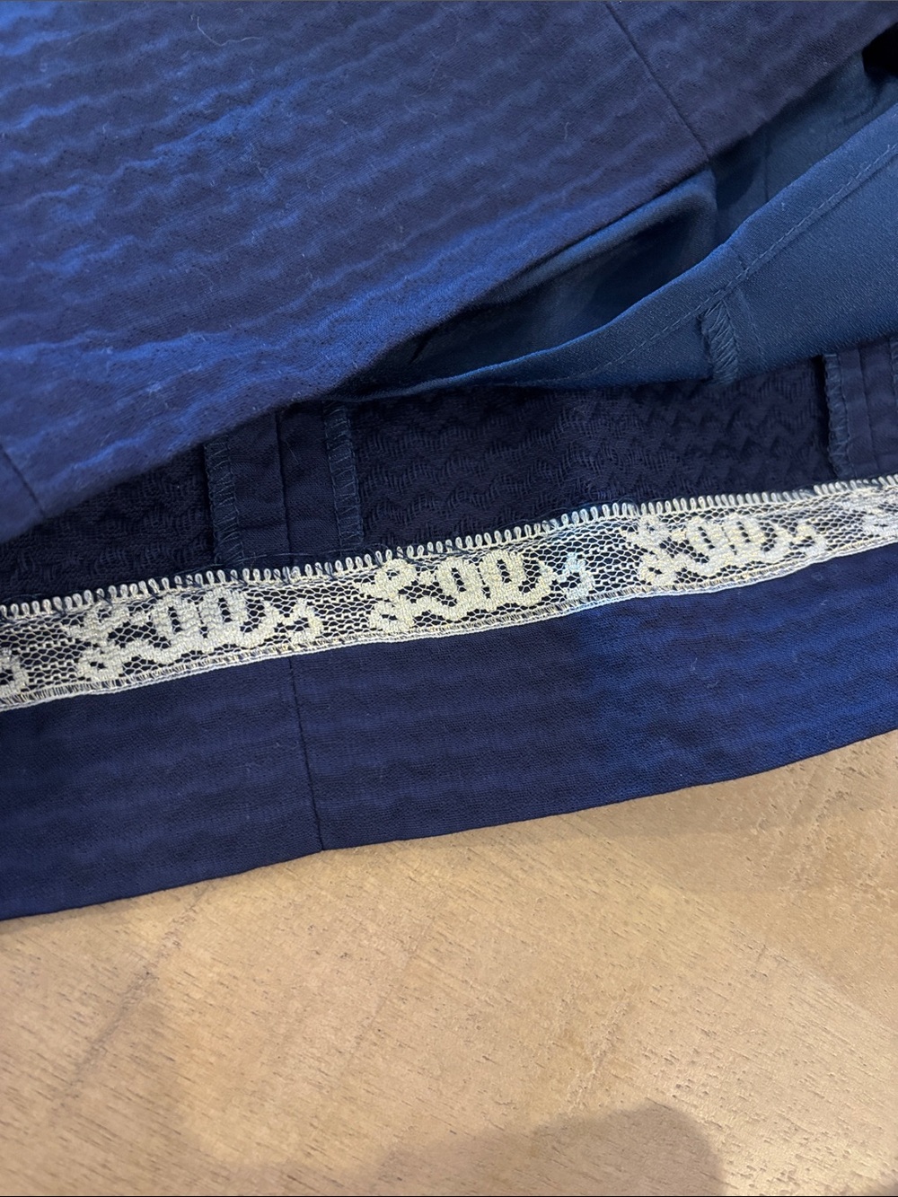 Lilly Pulitzer Trista Navy Shift Dress Gold Embroidered Trim Size 2 100% Cotton - Picture 8 of 10